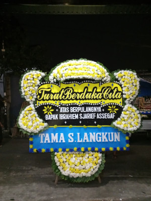 Papan Bunga Duka di Taba Baru